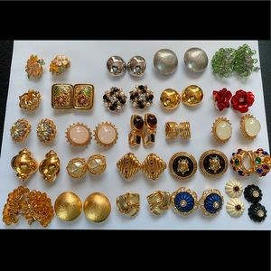 23 prs Joan Rivers Earrings (Clip-on)